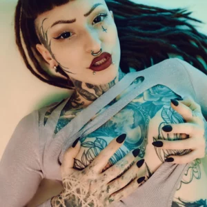 Elli_dings * in her purple cocktail dress – full