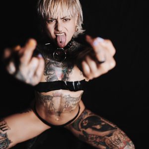 Mysterious and sexy bine_inked in the studio