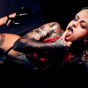 Flashy Red – Bine_Inked