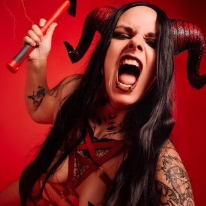 The Devil’s hammer: dust_lepry